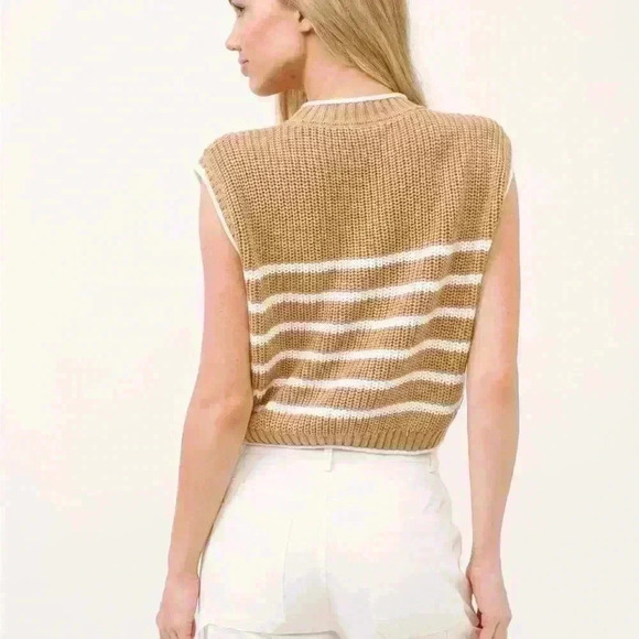 New sleeves less vest/sweater tan w/cream stripes - Picture 2 of 2